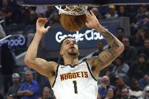 波特：曾让装备经理帮我把电话给湖人啦啦队员 并成功和她在一起