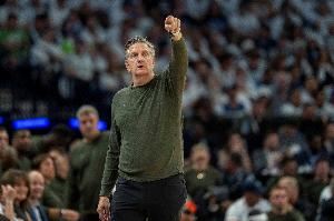 贝弗利：不管唐斯在或兰德尔在 芬奇都带领森林狼进入了西决