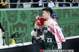 林葳最强校友都有谁？鸭王&狄龙在列 包含WNBA的同年状元和榜眼！