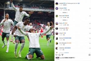 19岁阿昌庞社媒晒庆祝照：打进蓝军生涯处子球+收获胜利！