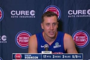 邓罗：前几天我表现糟糕都不认识自己了 现在当务之急是找回自我